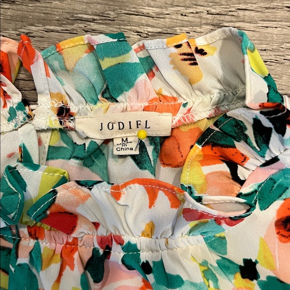 JODIFL Colorful Abstract Ruffle Top Size M - Picture 2 of 7
